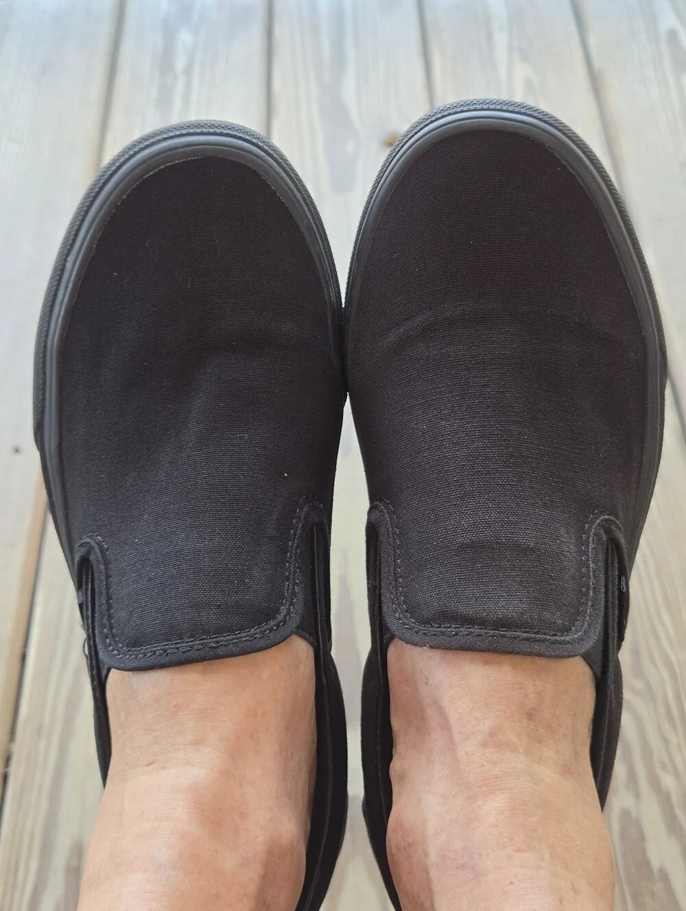 Vans Classic Slip-On – All Black EUC M7 W8.5